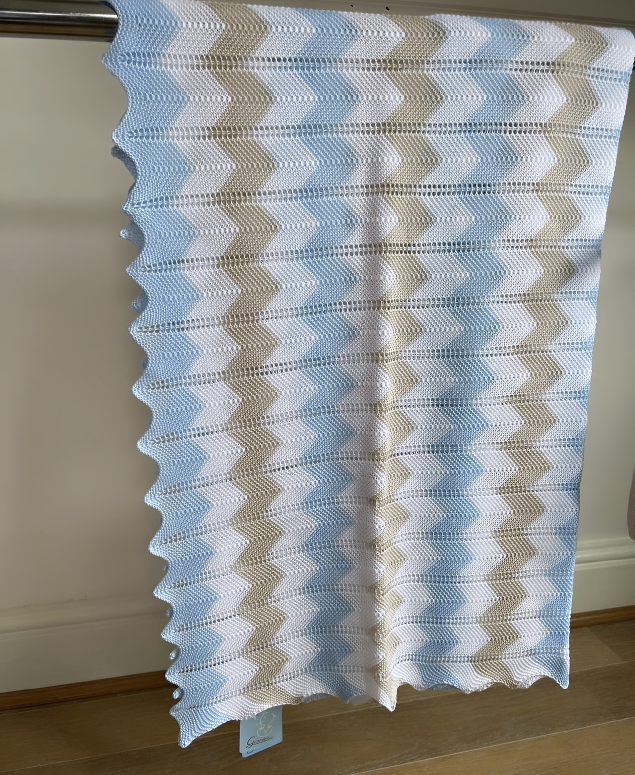 Granlei Zig Zag Blanket: Blue X White X Beige
